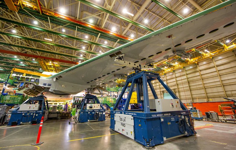 Boeing 777 Wing 2